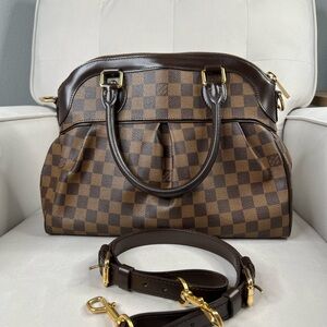 LOUIS VUITTON TREVI PM IN DAMIER EBENE